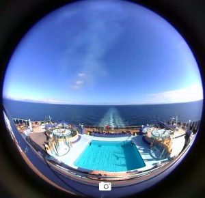 Heckpool der MSC Splendida (fish-eye)